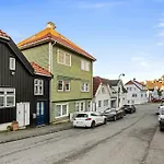 Flott Leilighet I Sentrum